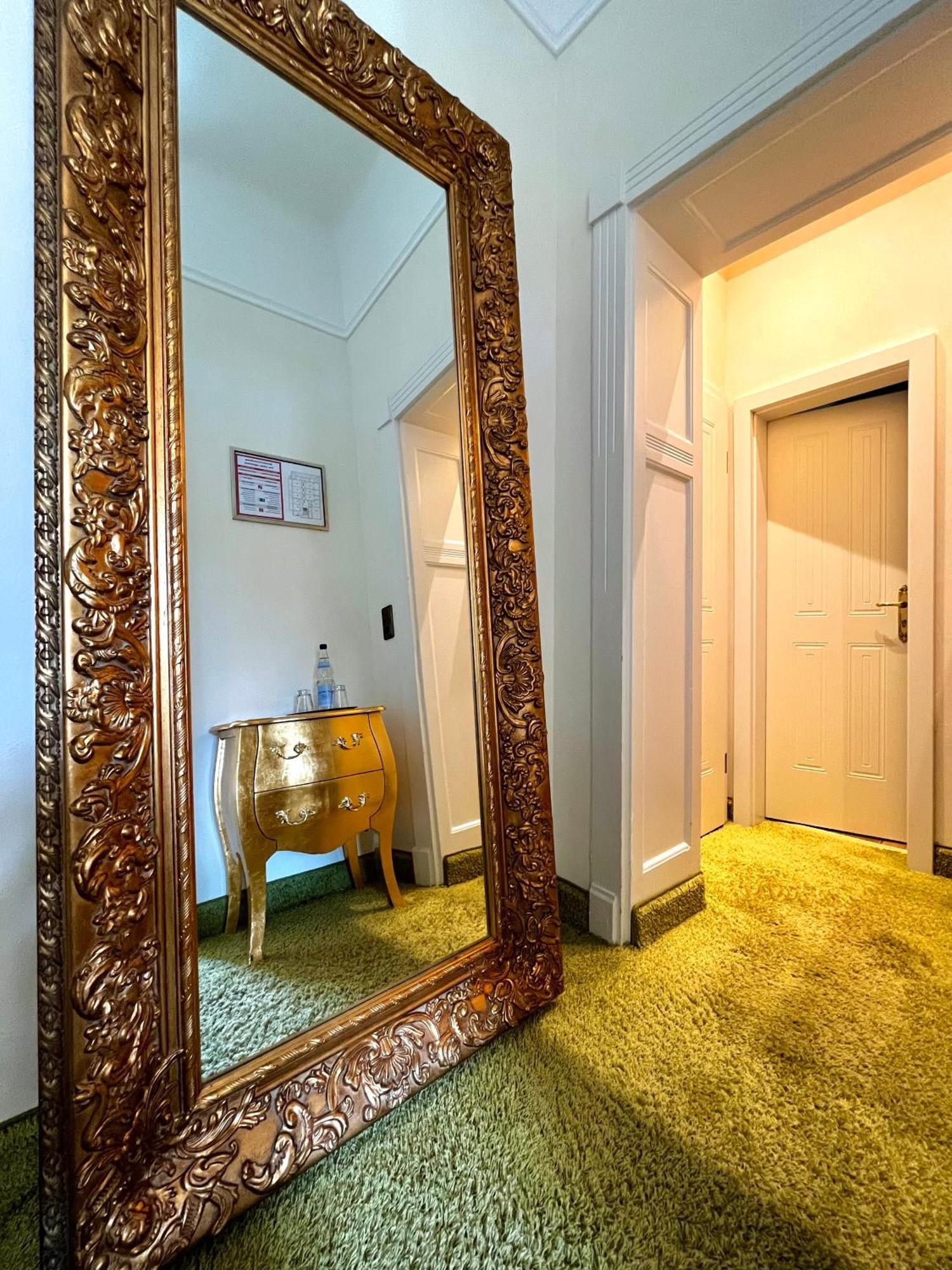 Park Villa Zentral Am Mittelrhein - Zimmer & Apartments Boppard Ngoại thất bức ảnh